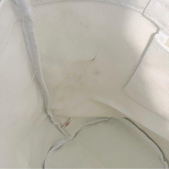 Chanel Beauty Tote Bag - Picture 5 of 11